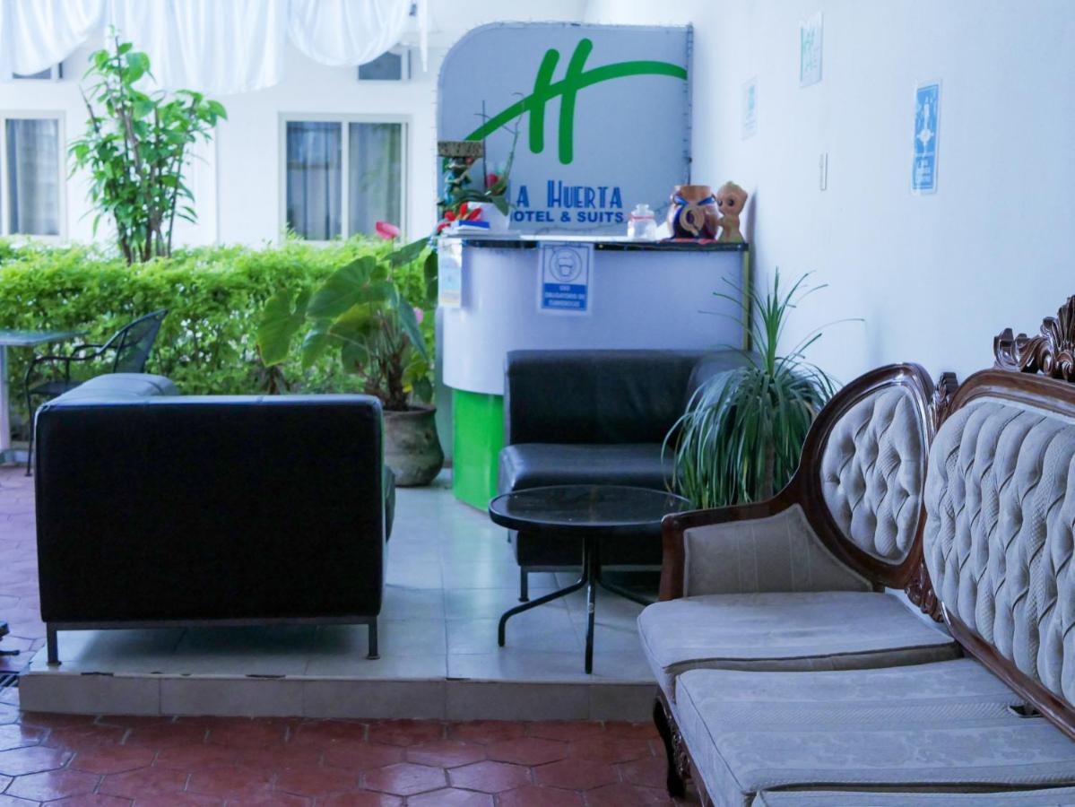 Hotel La Huerta Río Verde Exteriör bild